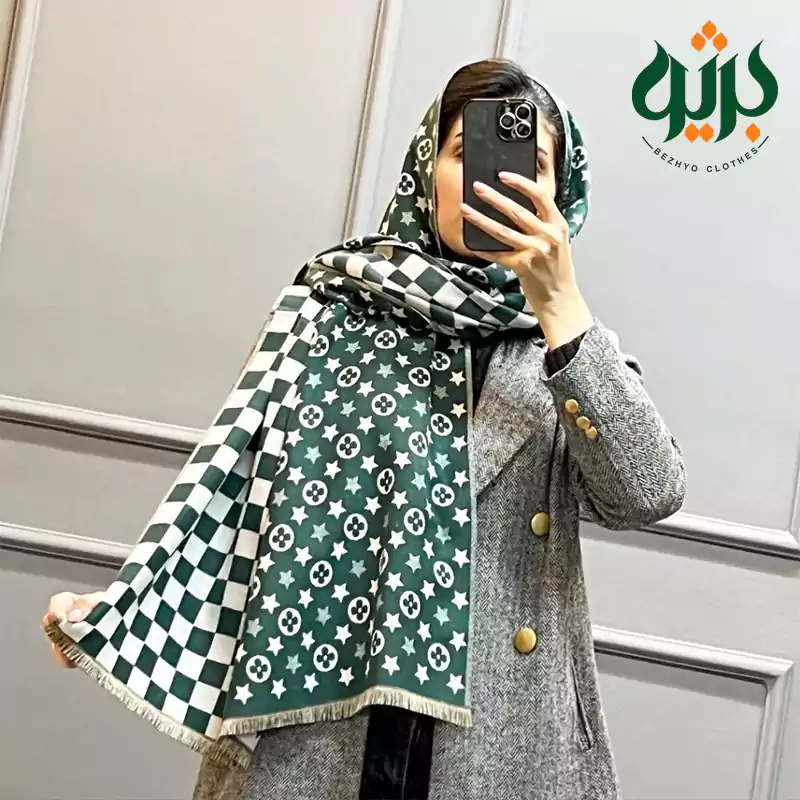 شال موهر طرح مارک برند LV دارای دو طرح زیبا در یک شال