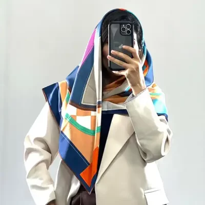 سرخور روسری ابریشم طرح جدید (کد 28678)