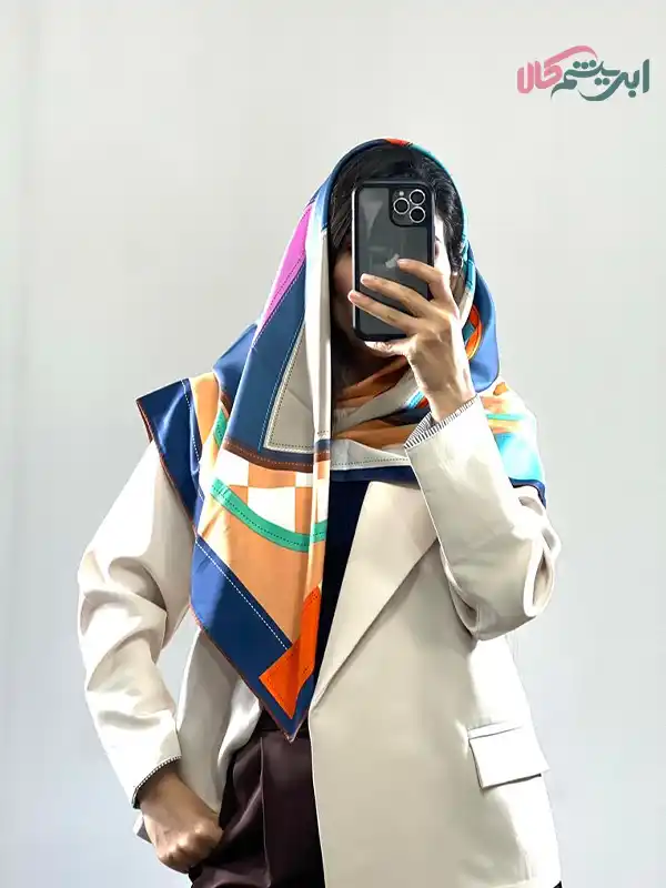 سرخور روسری ابریشم طرح جدید (کد 28678)